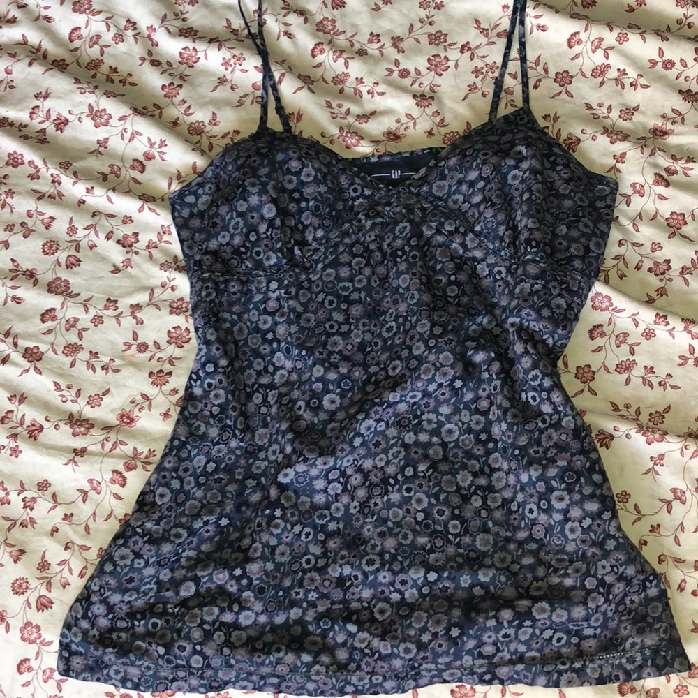 Gap floral top